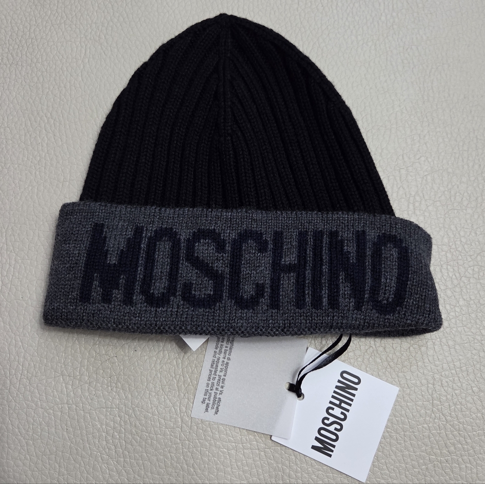 NWT - Moschino Adult 100% Wool Beanie - Made In Italy